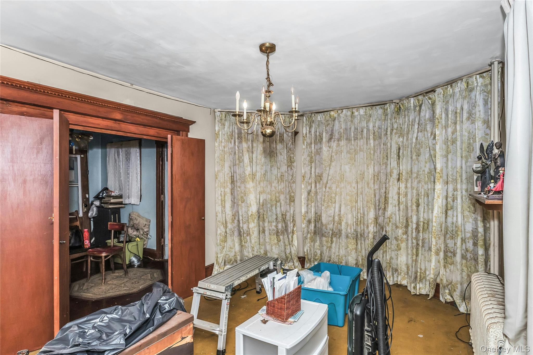 #7 photo, 41 W Fulton Avenue, Roosevelt , NY 11575