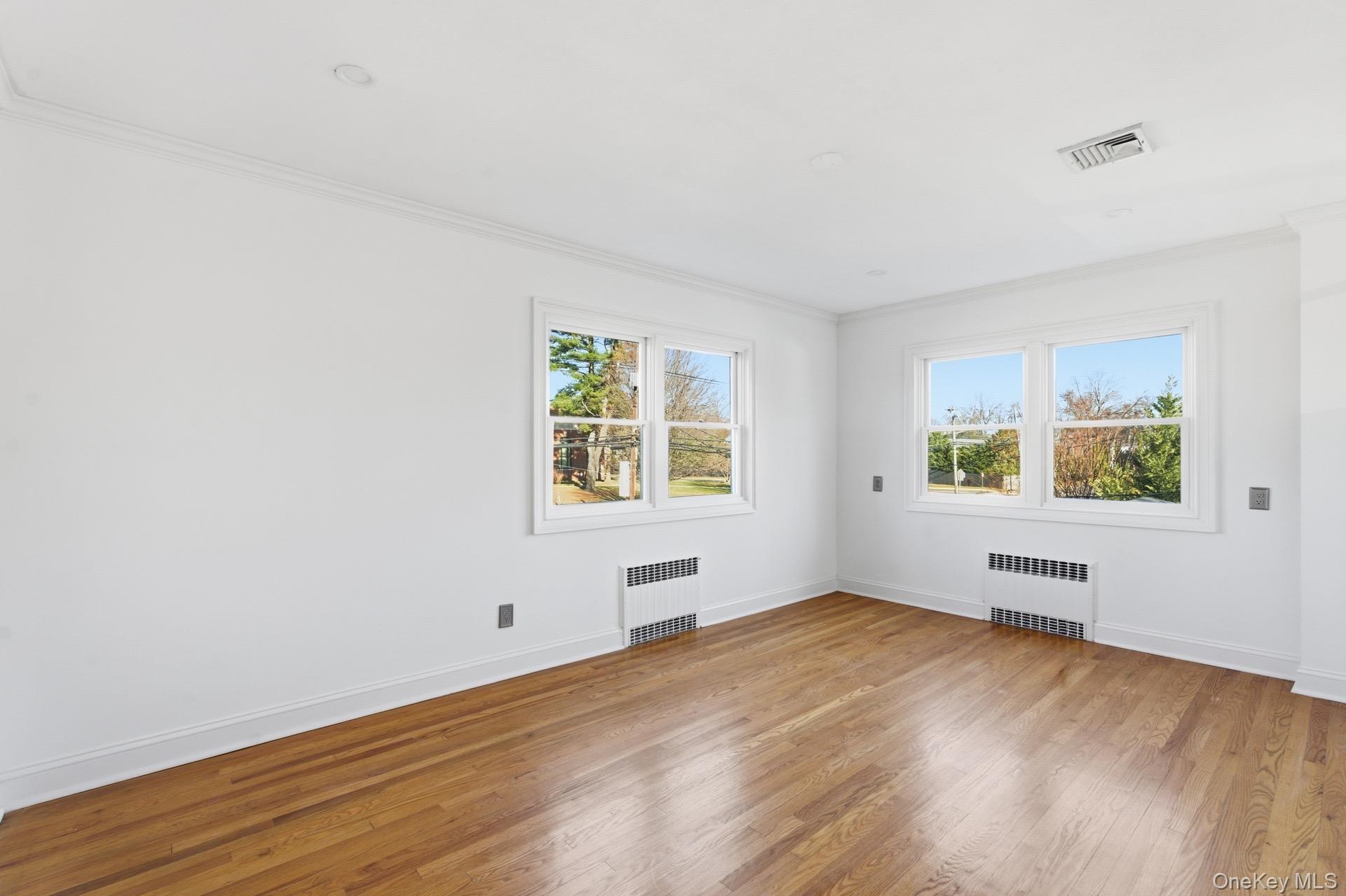 #14 photo, 467 Hempstead Avenue, Rockville Centre , NY 11570