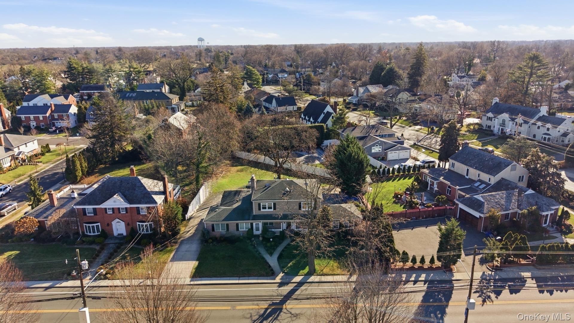 #3 photo, 467 Hempstead Avenue, Rockville Centre , NY 11570