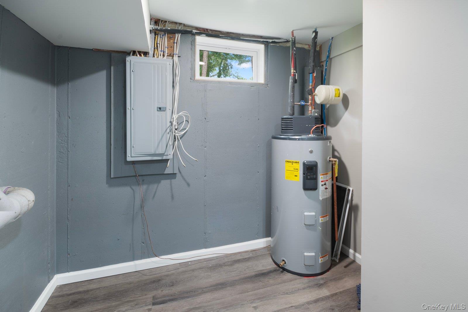 #16 photo, 568 granny Road, Medford , NY 11763