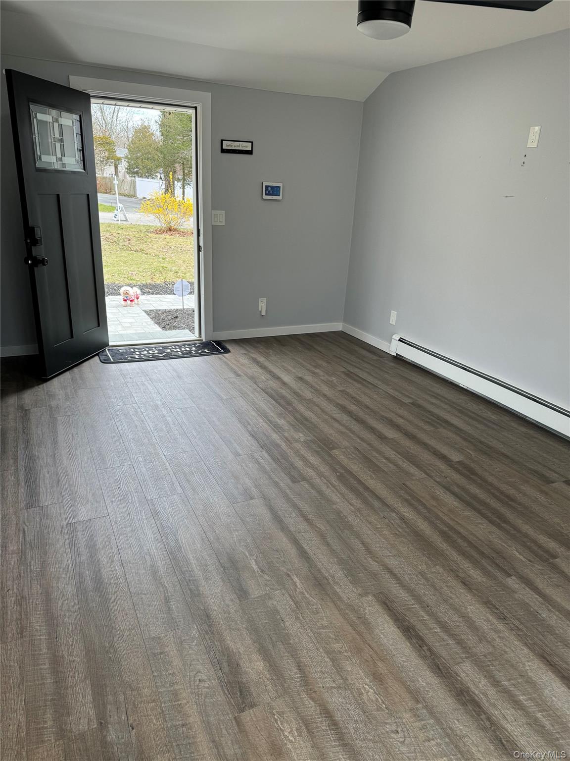 #2 photo, 4 Oak Lane, 东长岛 Coram , NY 11727