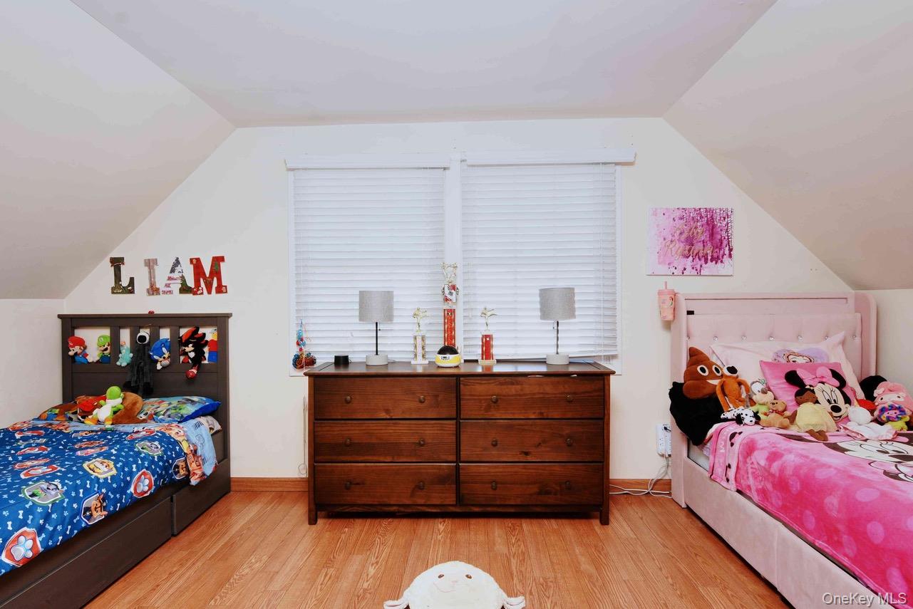 #16 photo, 5 Wintergreen Drive, Coram , NY 11727