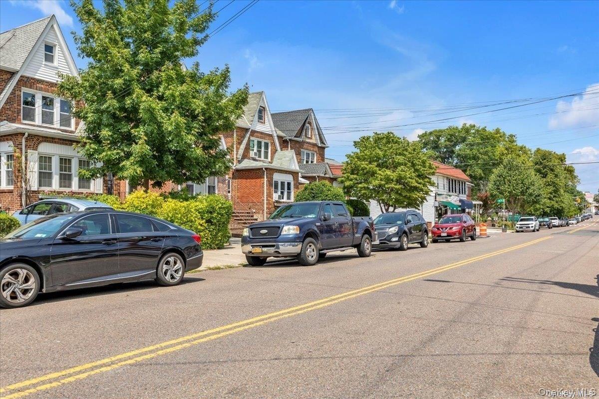 #7 photo, 16-11 149th Street, Whitestone , NY 11357