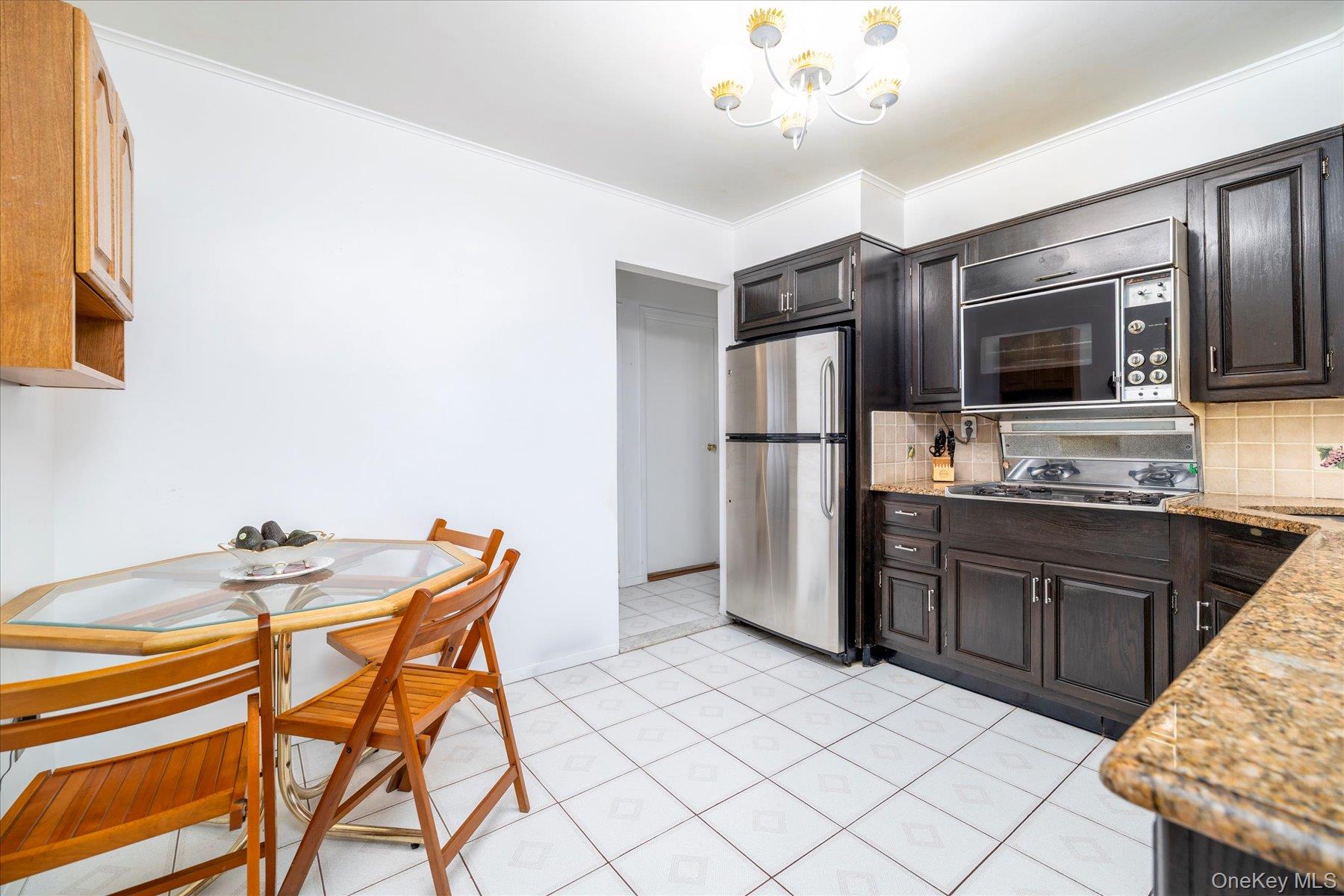 #13 photo, 2934 Kinloch Road, Wantagh , NY 11793