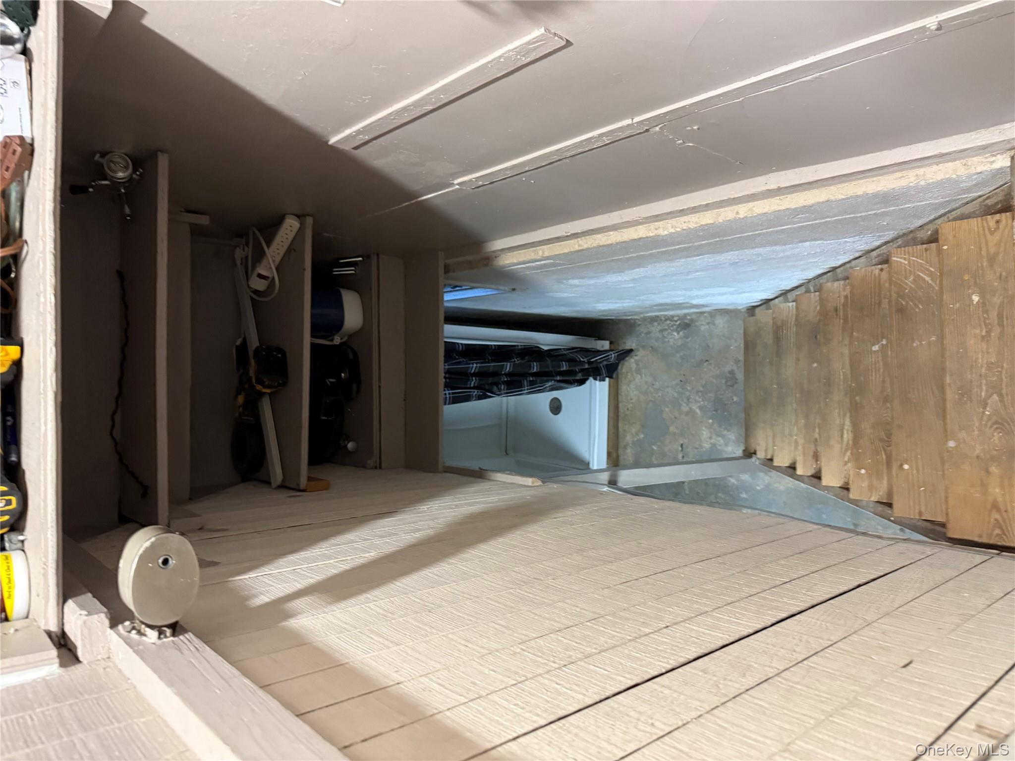 #16 photo, 53 Valentine Street, नासाउ काउंटी Glen Cove , NY 11542