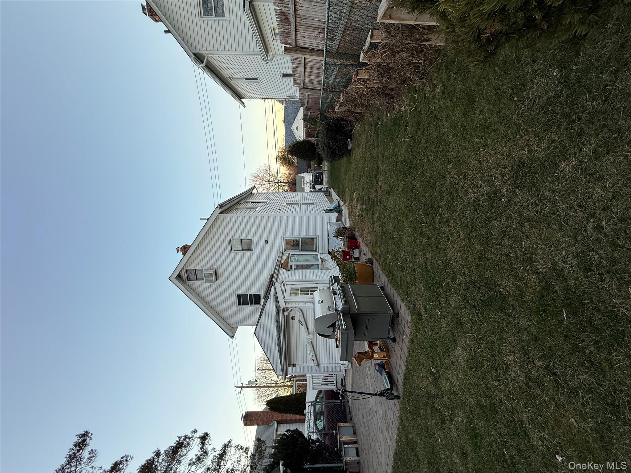 #3 photo, 53 Valentine Street, नासाउ काउंटी Glen Cove , NY 11542