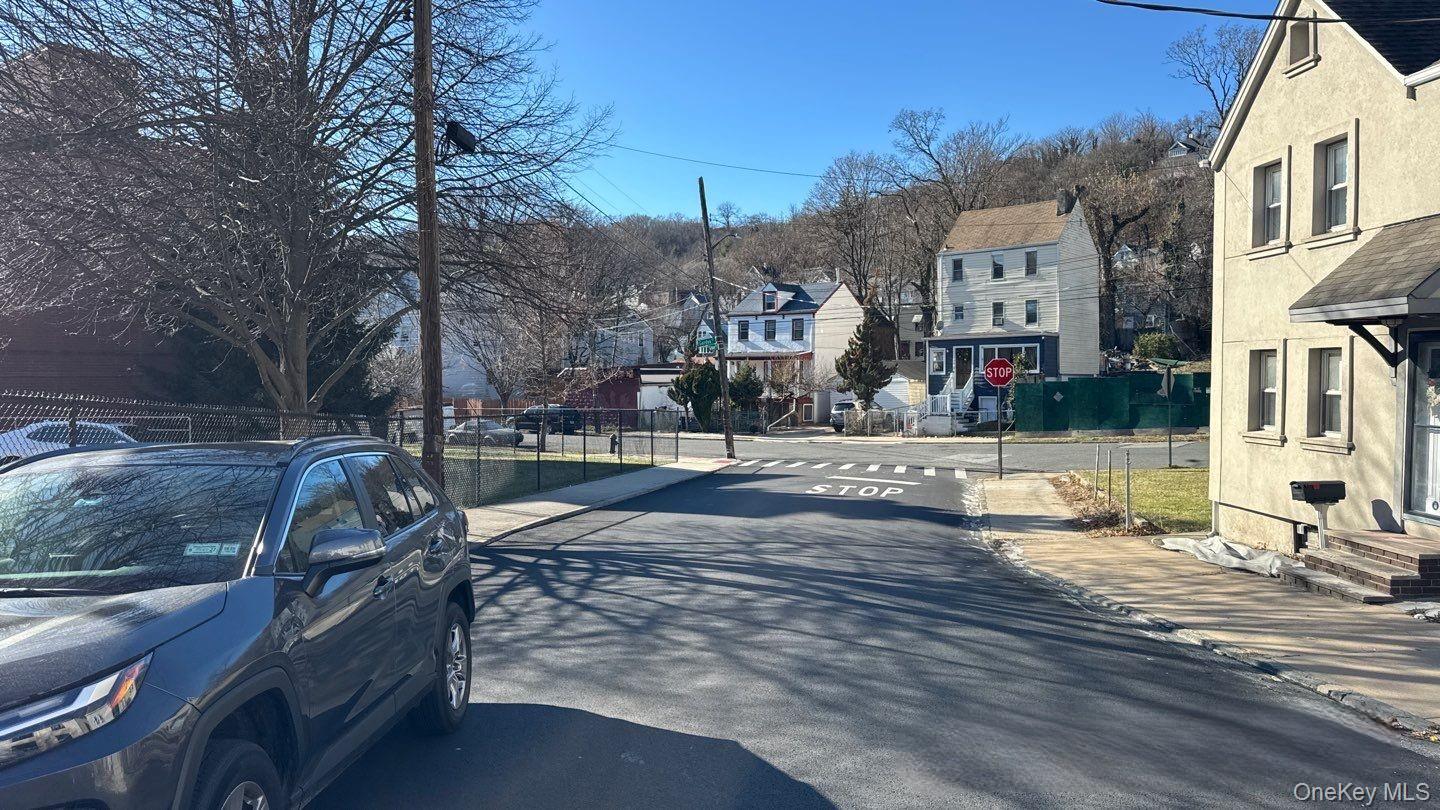 #4 photo, 22 Grove Street, Staten Island , NY 10304