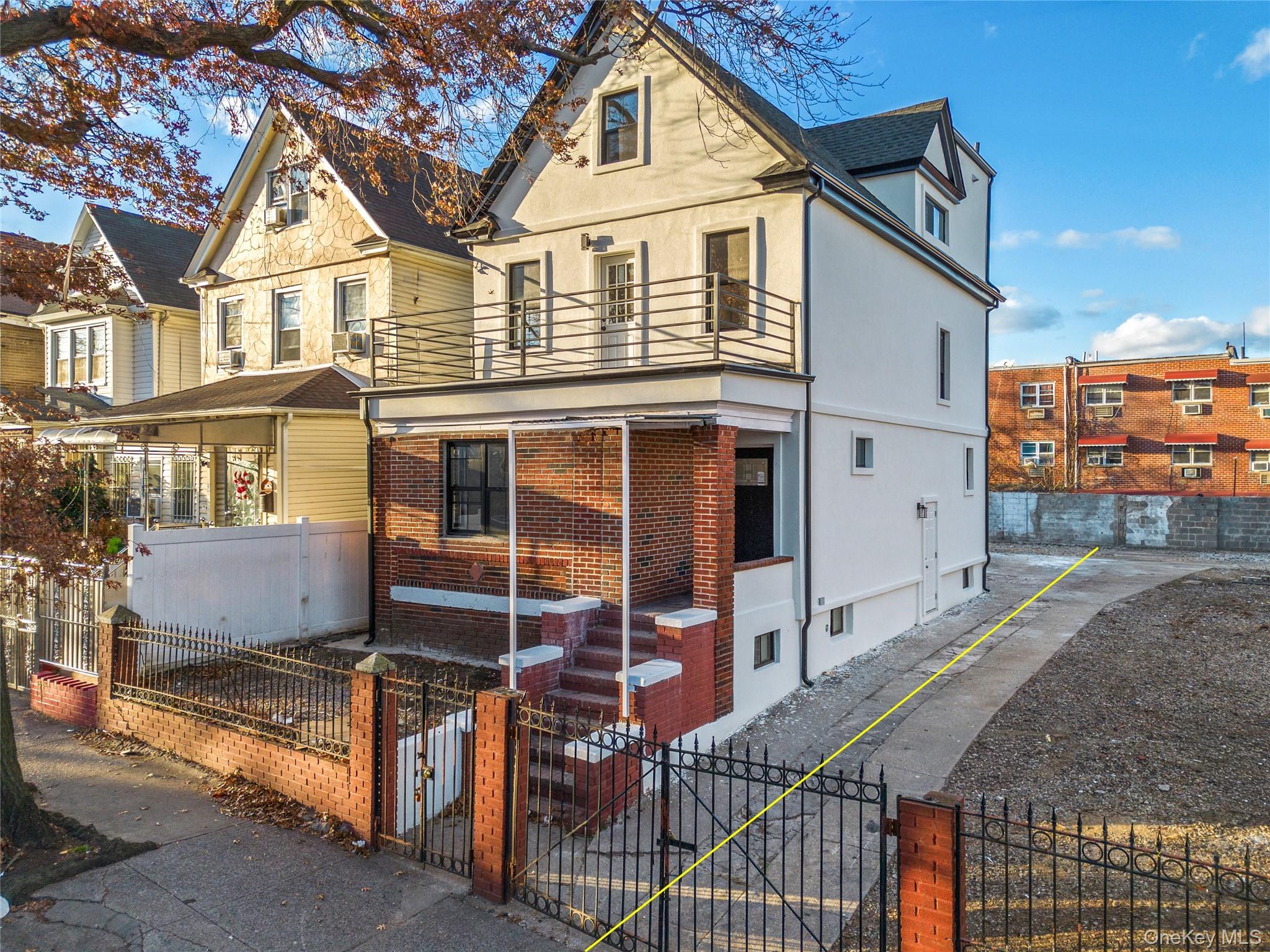 #1 photo, 9443 46th Avenue, कुईंस Elmhurst , NY 11373