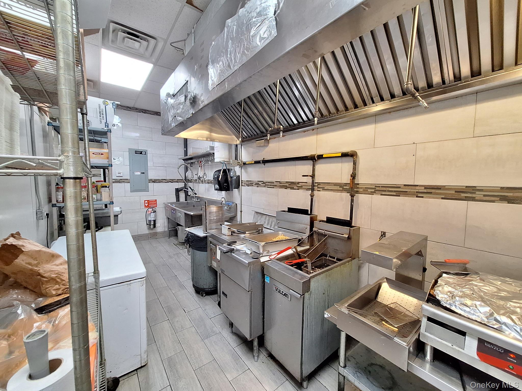 #5 photo, 1217 E 233rd Street, Bronx , NY 10466