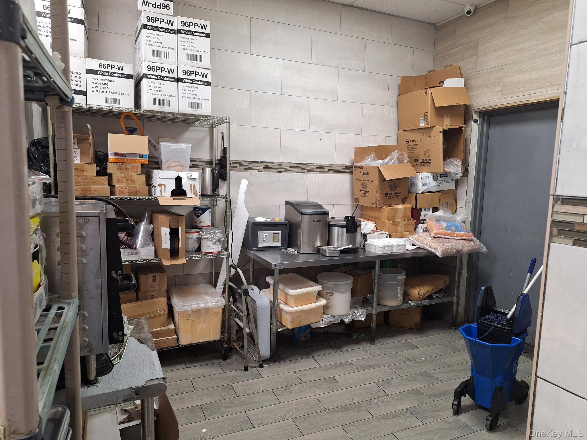 #8 photo, 1217 E 233rd Street, Bronx , NY 10466