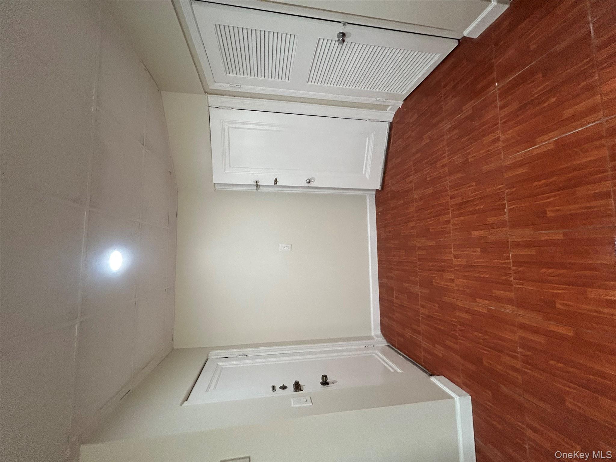 #6 photo, 33 Horatio Street, Yonkers , NY 10710