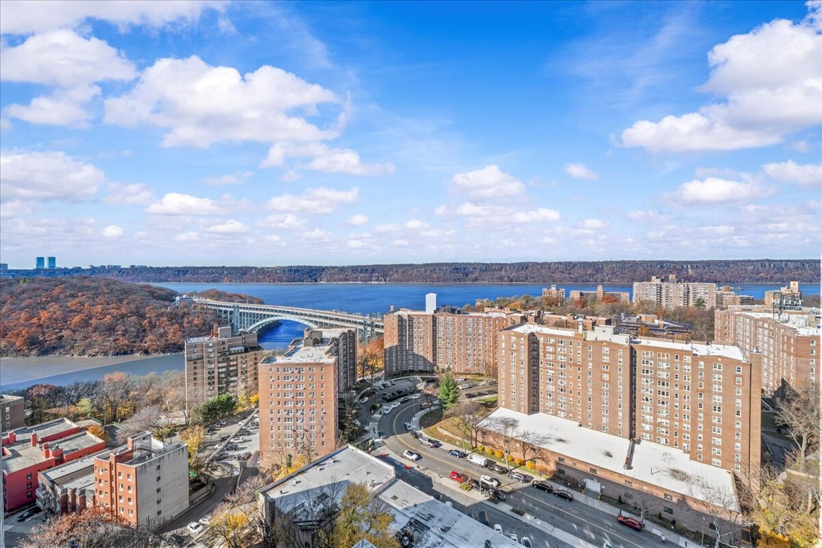 #15 photo, 555 KAPPOCK Street, Spuyten Duyvil , NY 10463