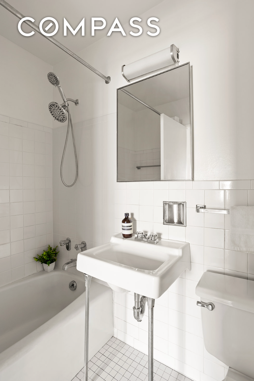 #9 photo, 160 W End Avenue, Upper West Side , NY 10023