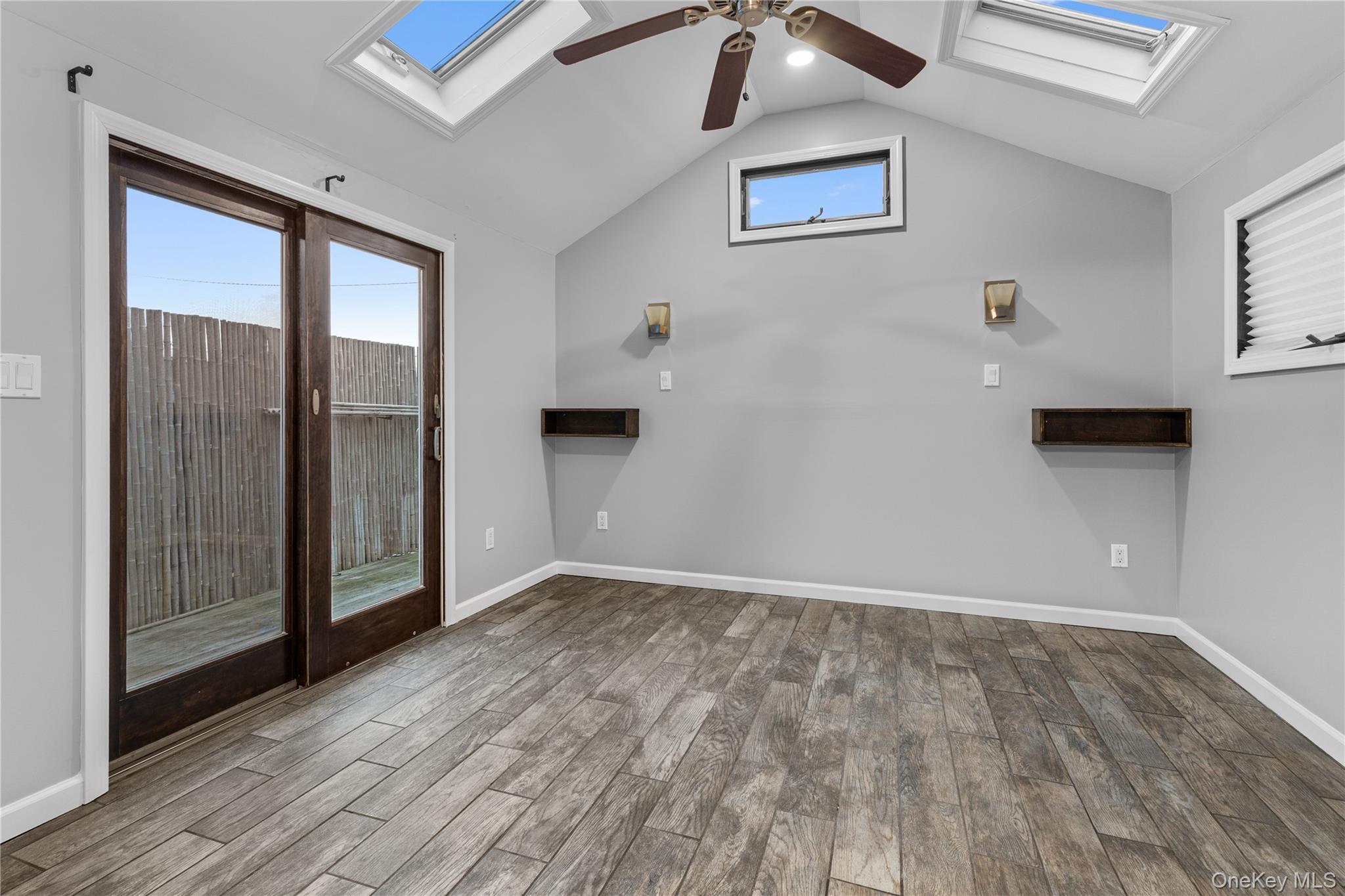 #10 photo, 33 Kent Road, Island Park , NY 11561