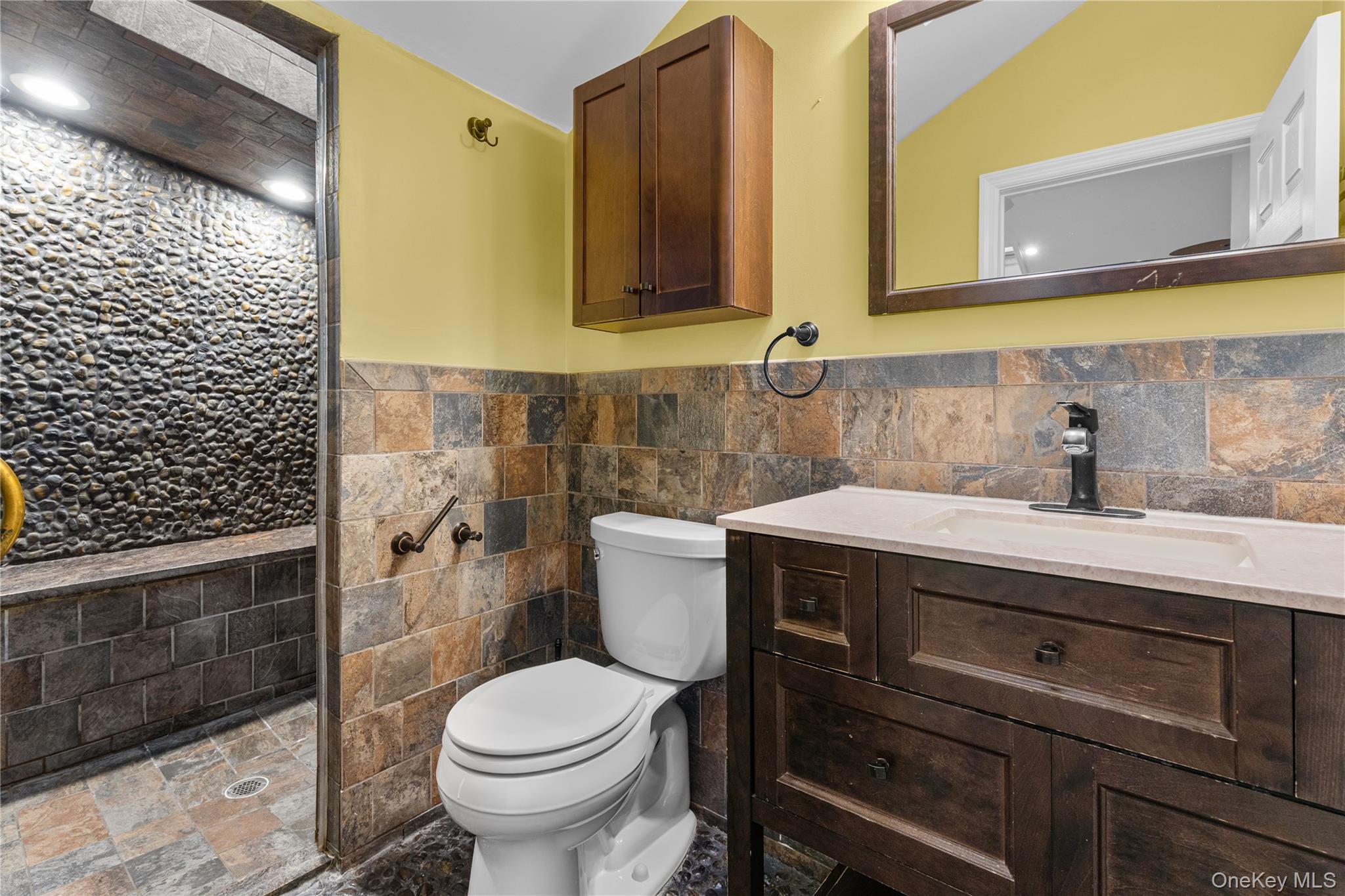 #14 photo, 33 Kent Road, Island Park , NY 11561