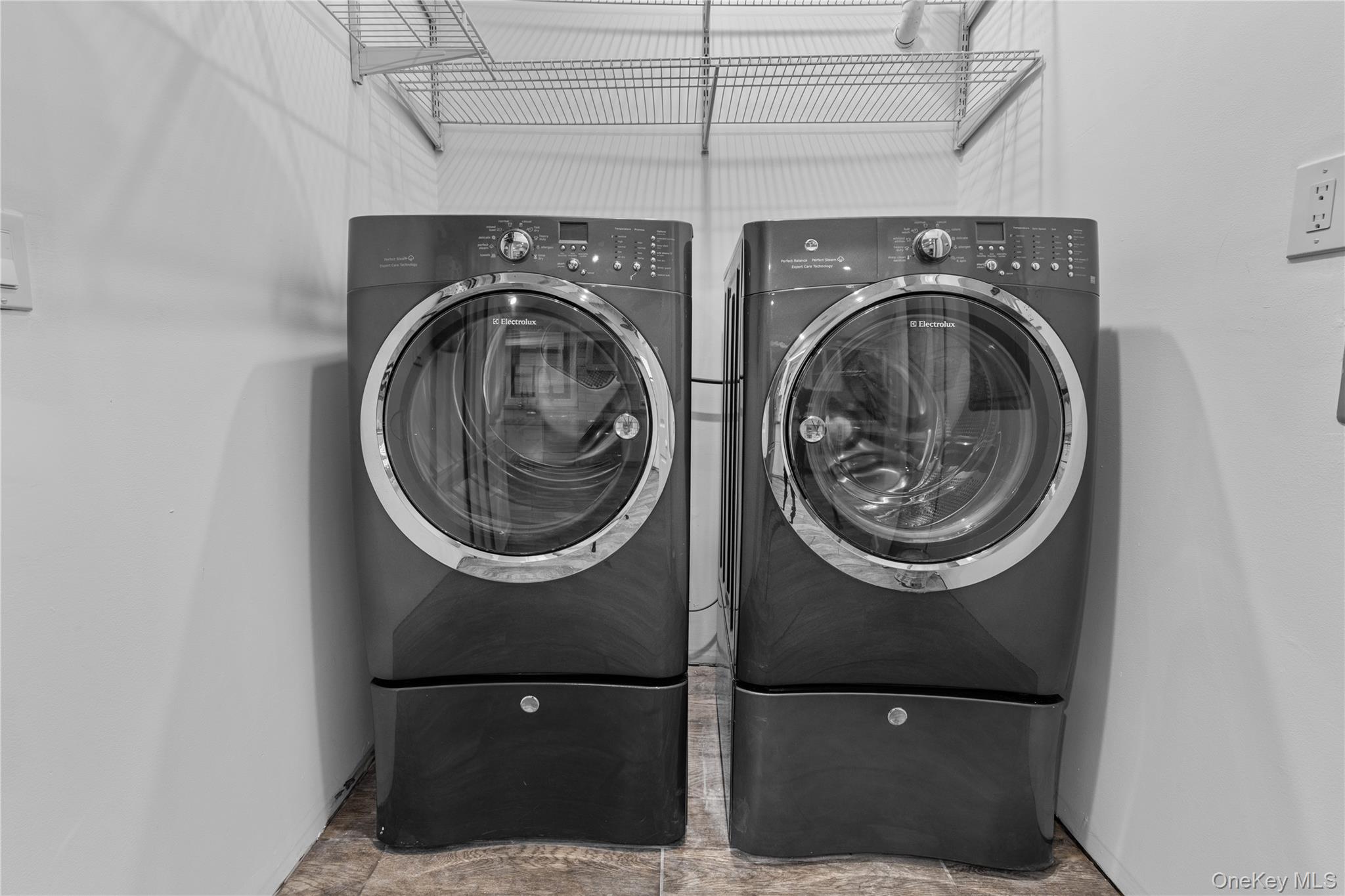 #15 photo, 33 Kent Road, Island Park , NY 11561