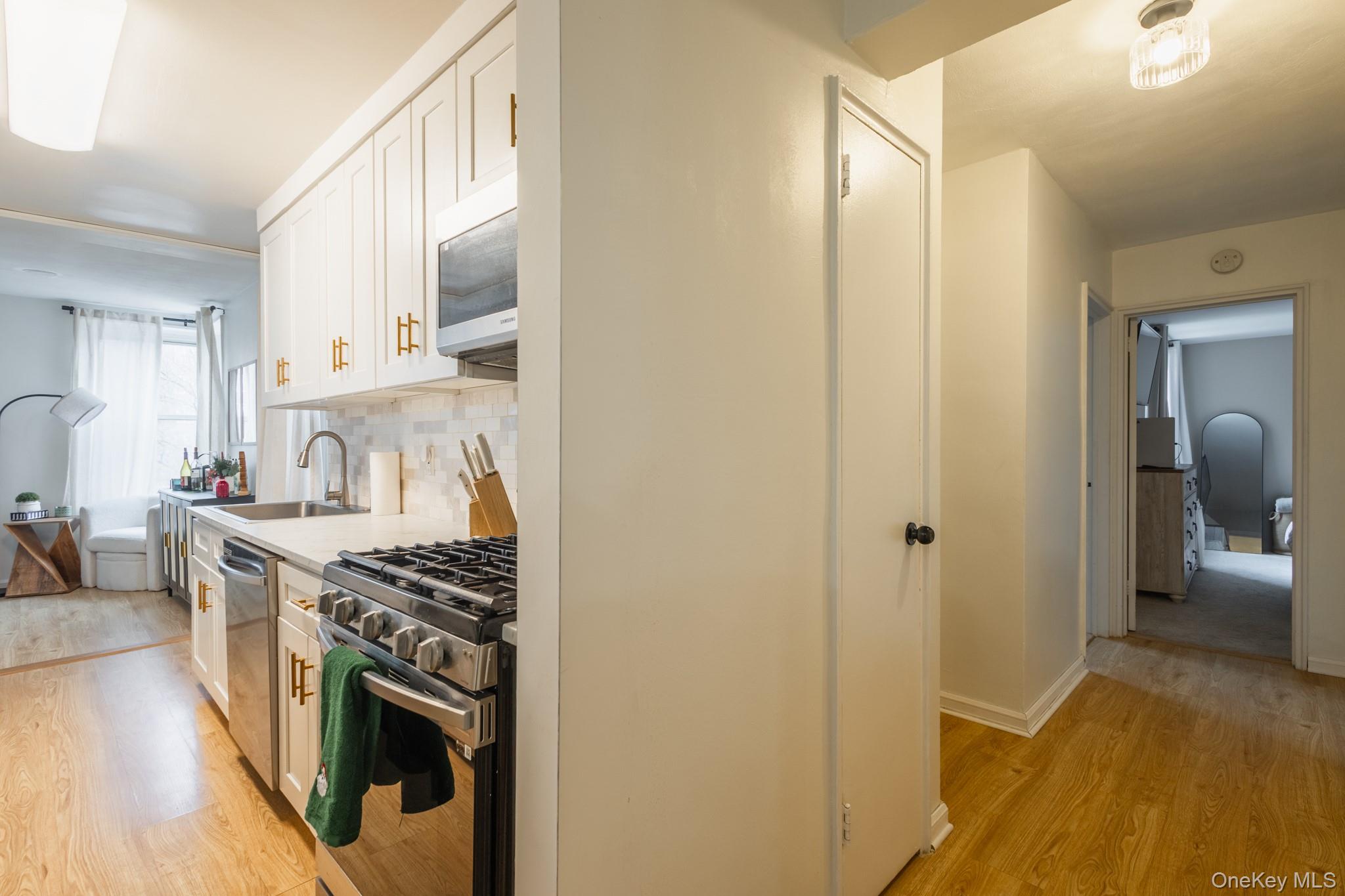 #14 photo, 209-25 18th Avenue, 皇后区 Bayside , NY 11360