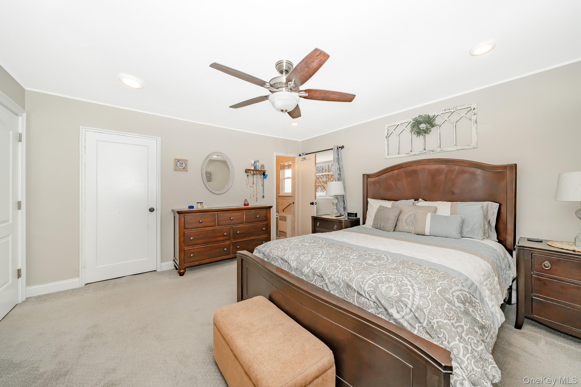 #17 photo, 3738 Regent Lane, Wantagh , NY 11793