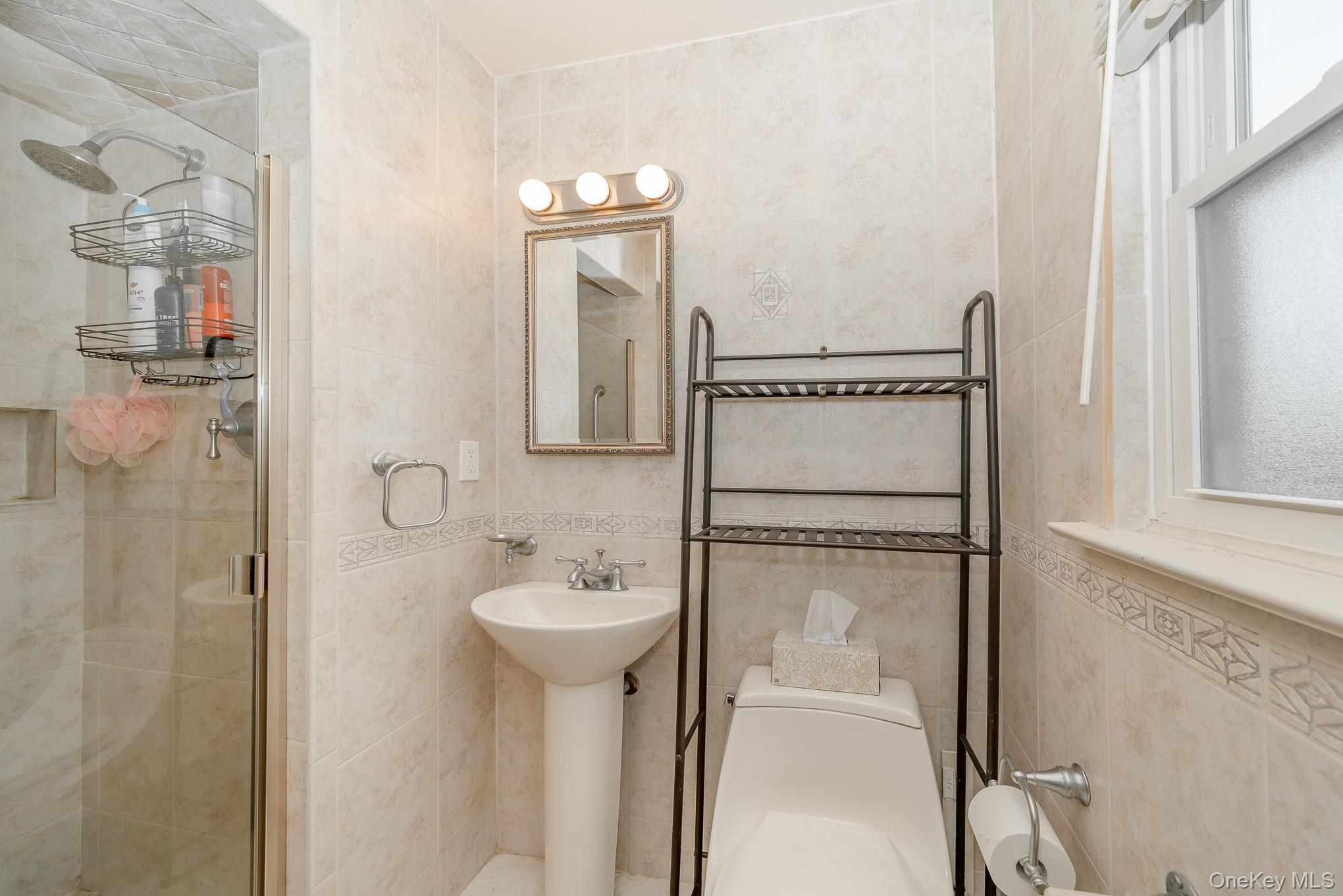 #18 photo, 3738 Regent Lane, Wantagh , NY 11793