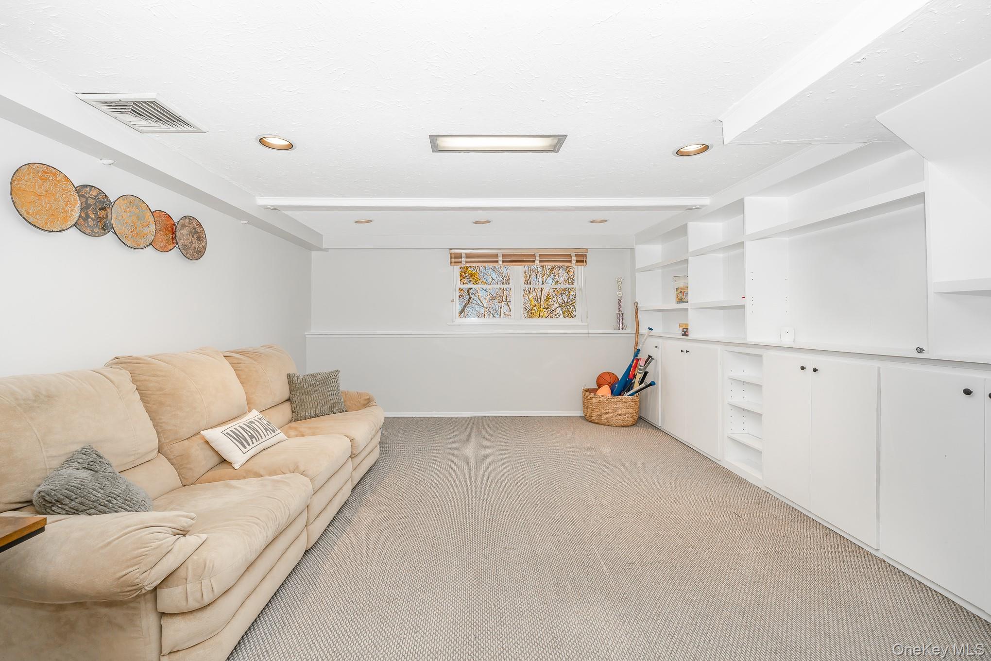 #20 photo, 3738 Regent Lane, Wantagh , NY 11793