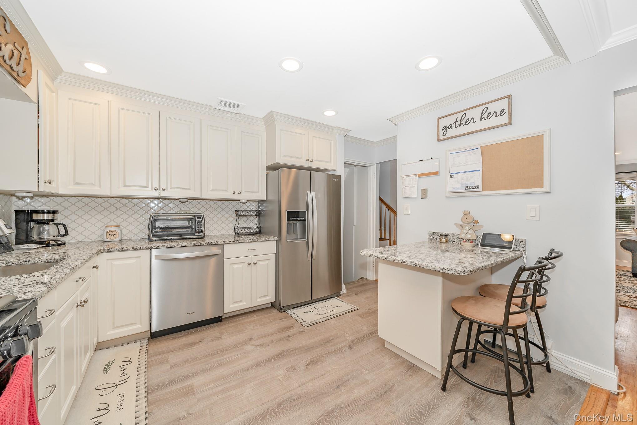 #9 photo, 3738 Regent Lane, Wantagh , NY 11793