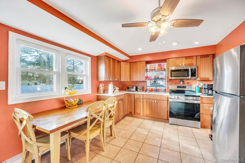 #16 photo, 52 Manhasset Drive, Mastic Beach , NY 11951