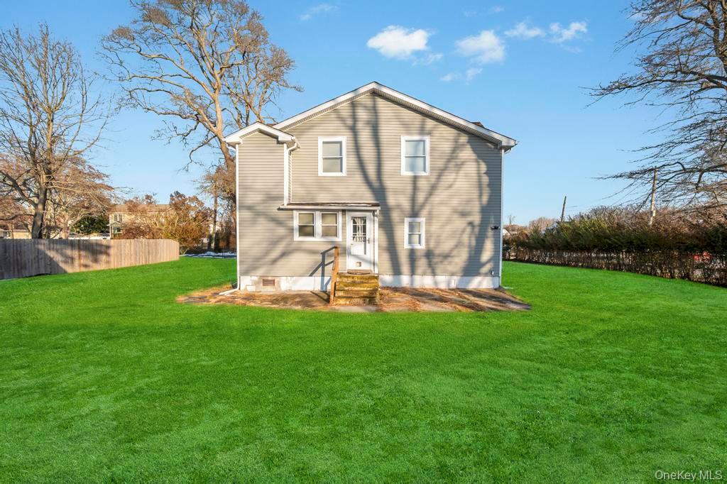 #7 photo, 52 Manhasset Drive, Mastic Beach , NY 11951