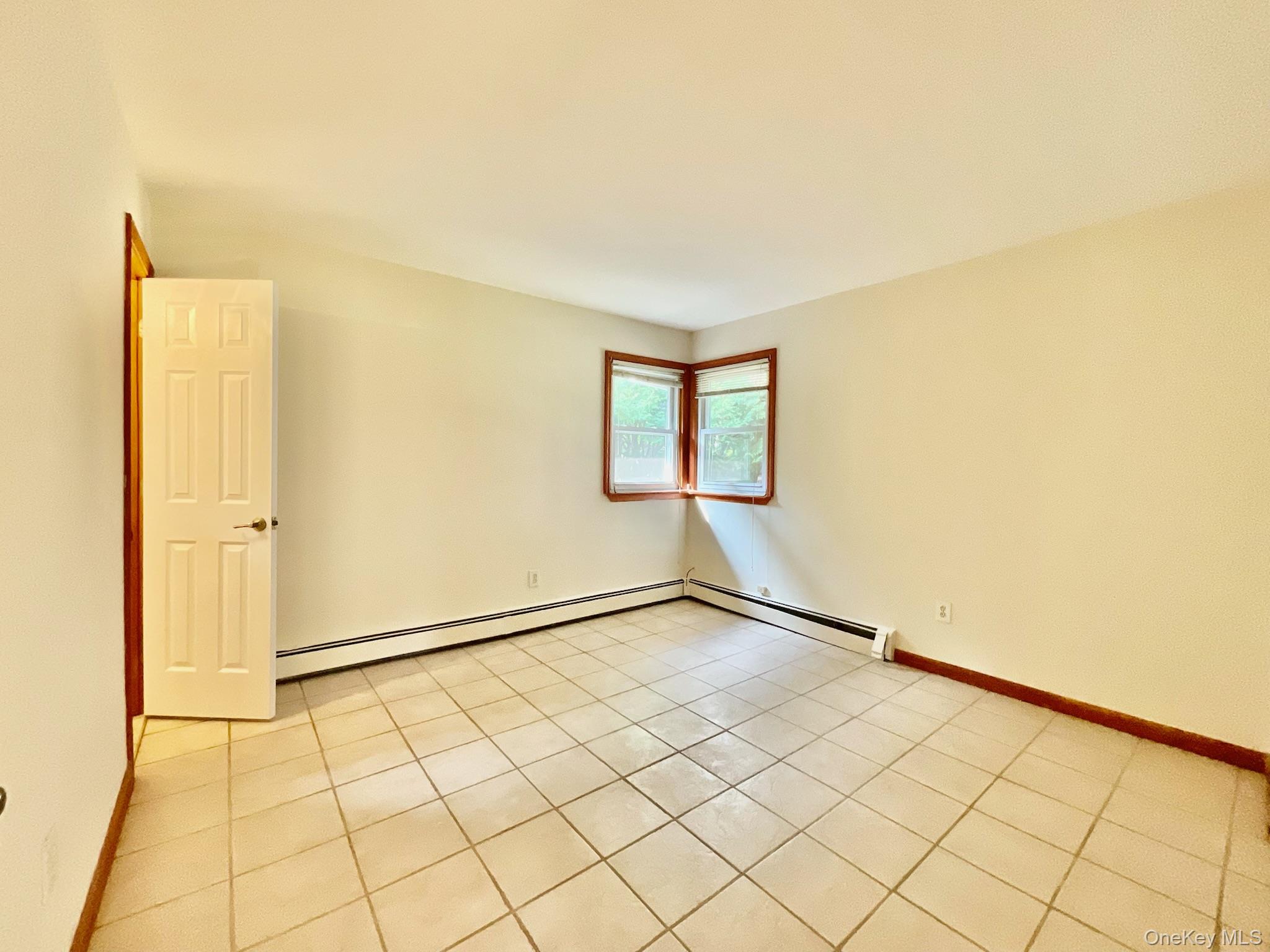 #6 photo, 46 Forrest Avenue, Shirley , NY 11967