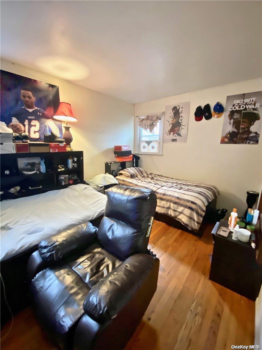 #12 photo, 117 Blydenburg Avenue, Smithtown , NY 11787