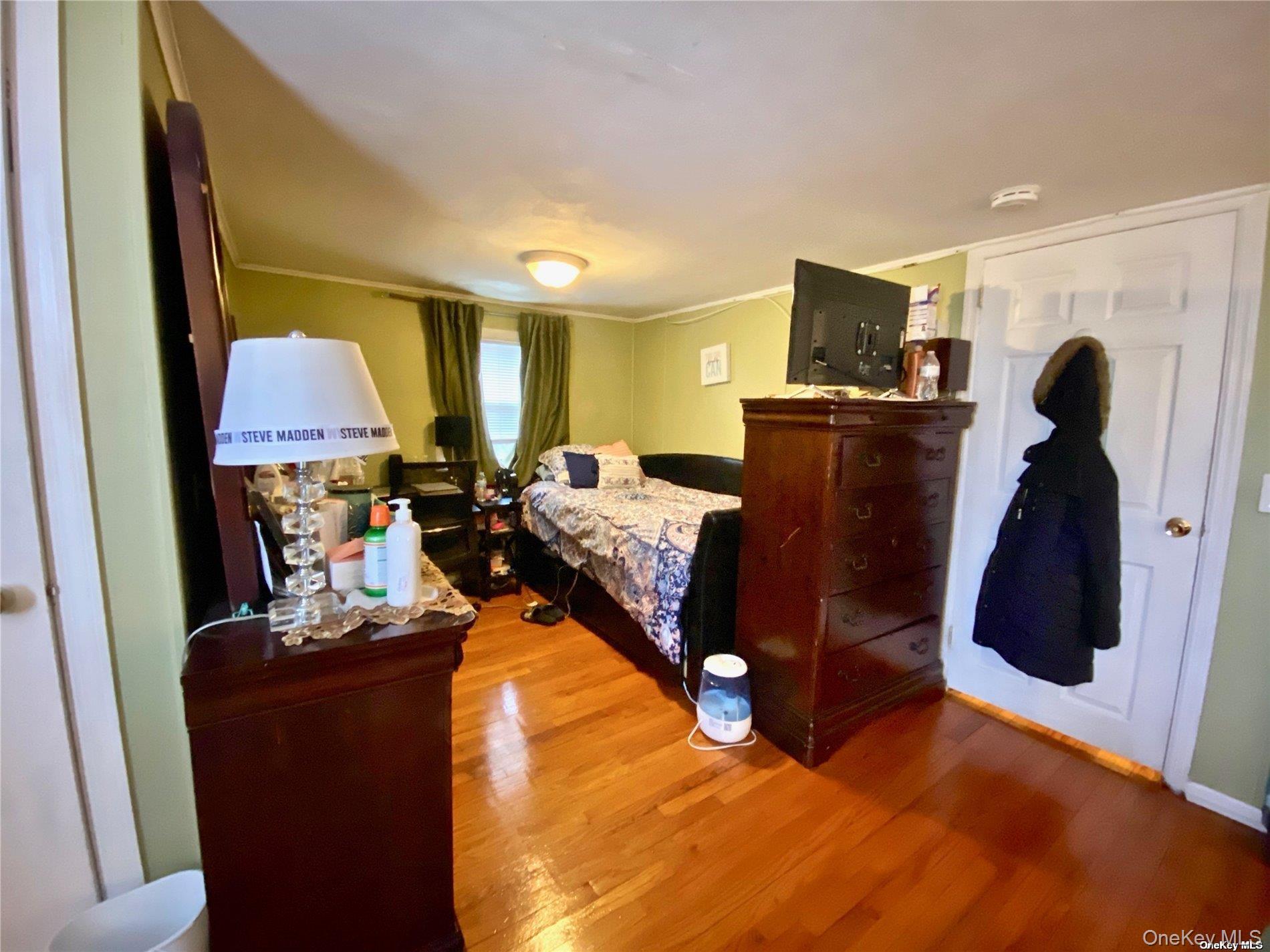 #16 photo, 117 Blydenburg Avenue, Smithtown , NY 11787