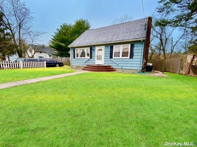 #2 photo, 117 Blydenburg Avenue, Smithtown , NY 11787