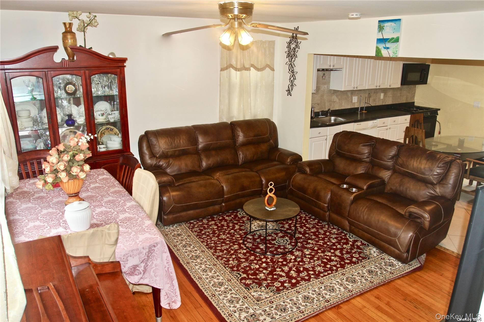 #5 photo, 117 Blydenburg Avenue, Smithtown , NY 11787