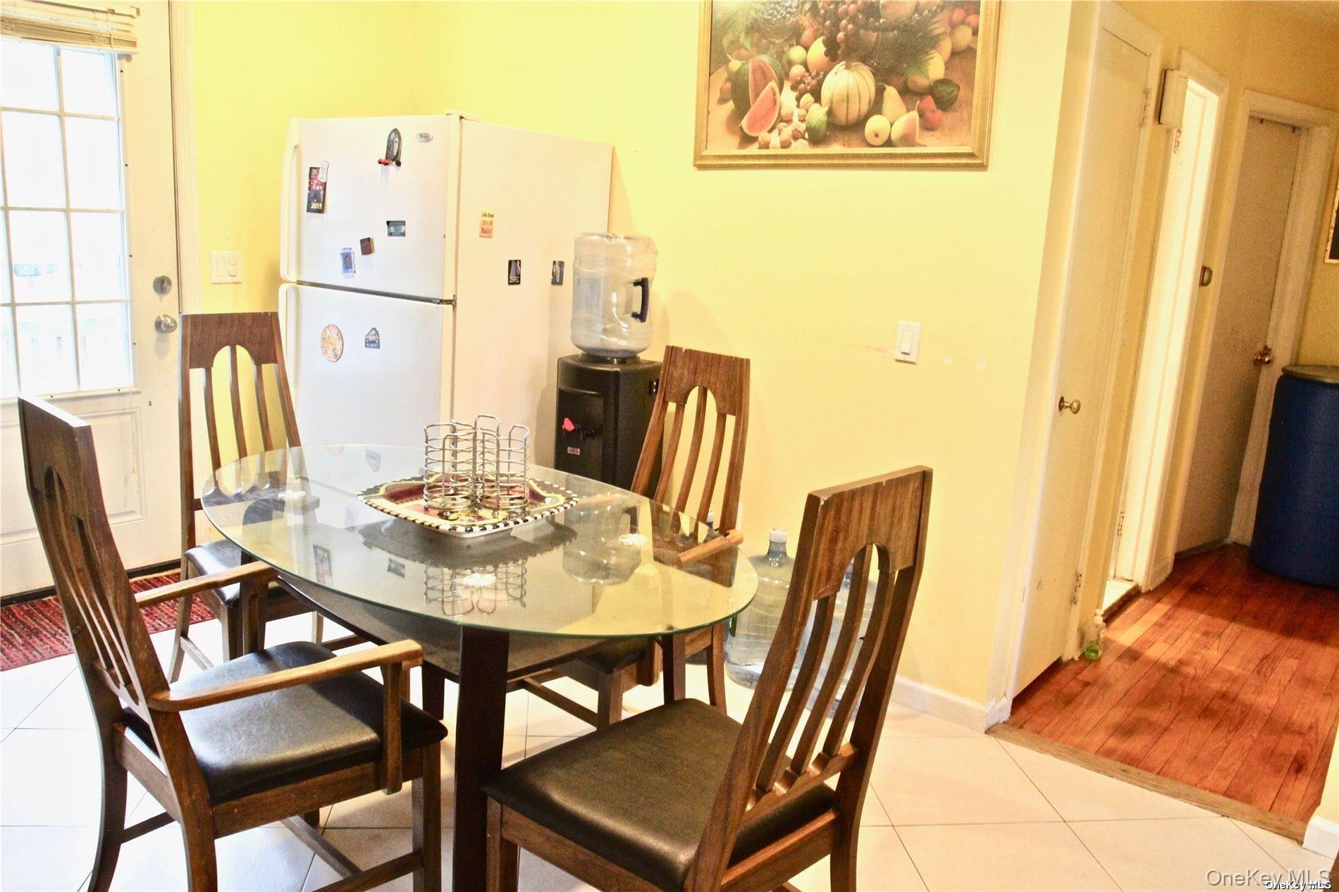 #9 photo, 117 Blydenburg Avenue, Smithtown , NY 11787