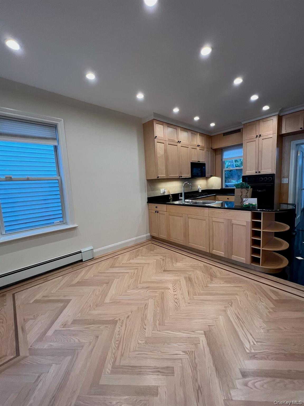 #11 photo, 52-62 68th Street, 皇后区 Maspeth , NY 11378