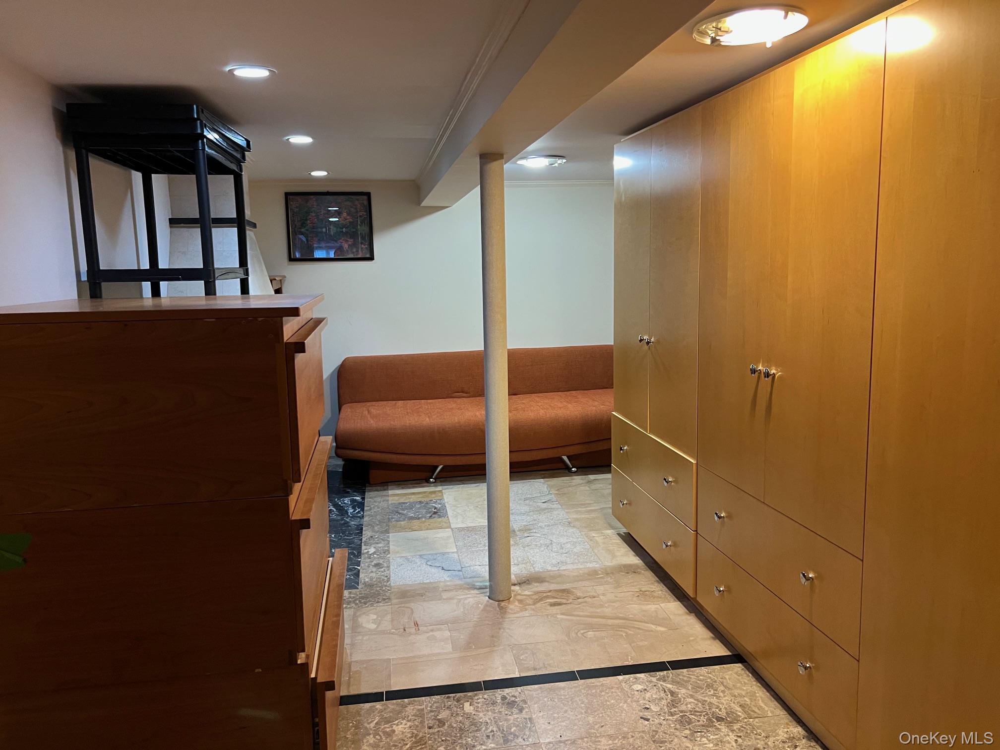 #15 photo, 52-62 68th Street, 皇后区 Maspeth , NY 11378