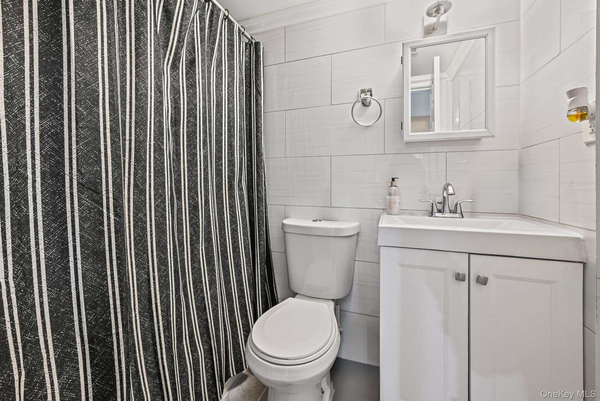 #19 photo, 23938 147th Drive, कुईंस Rosedale , NY 11422