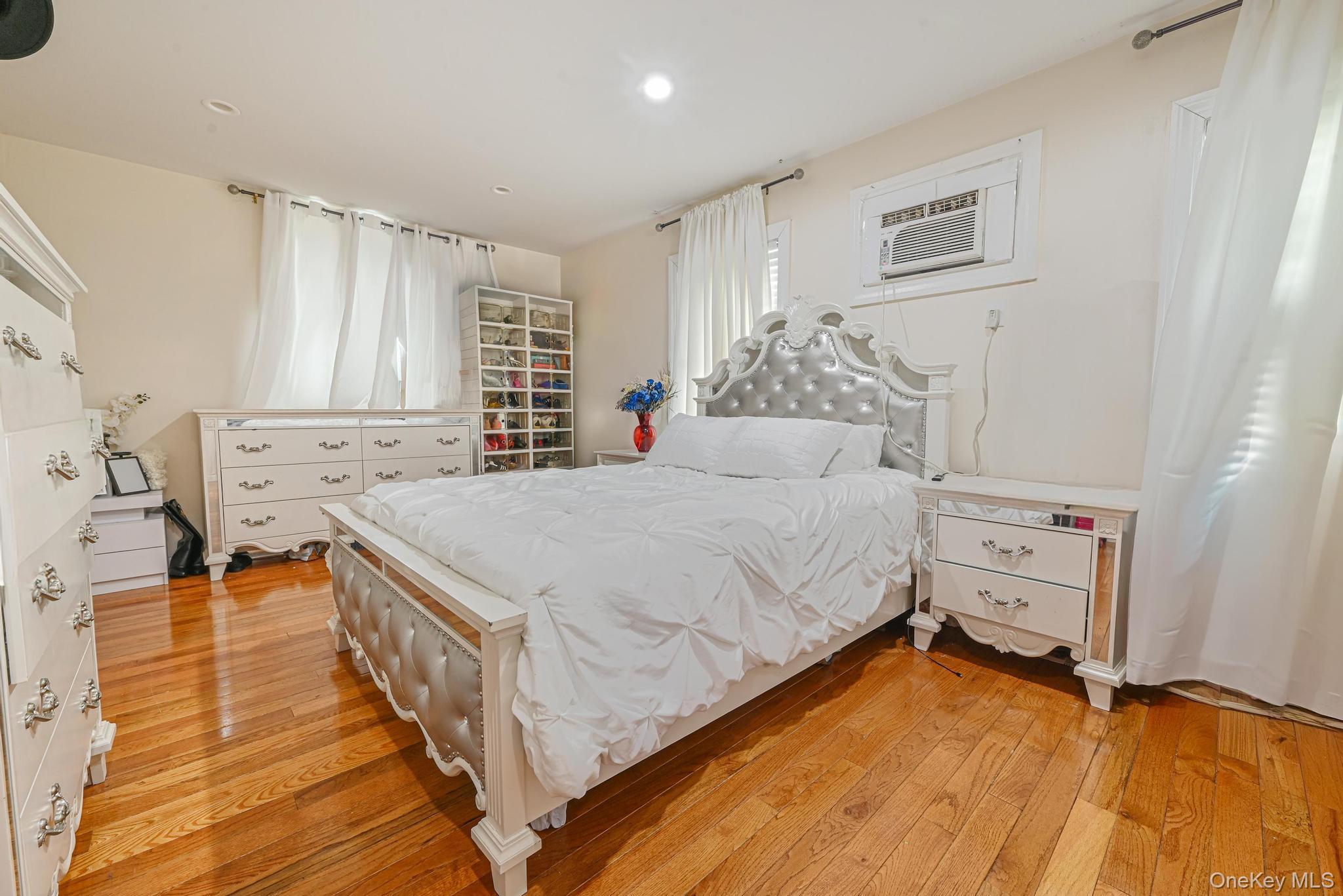 #20 photo, 23938 147th Drive, कुईंस Rosedale , NY 11422