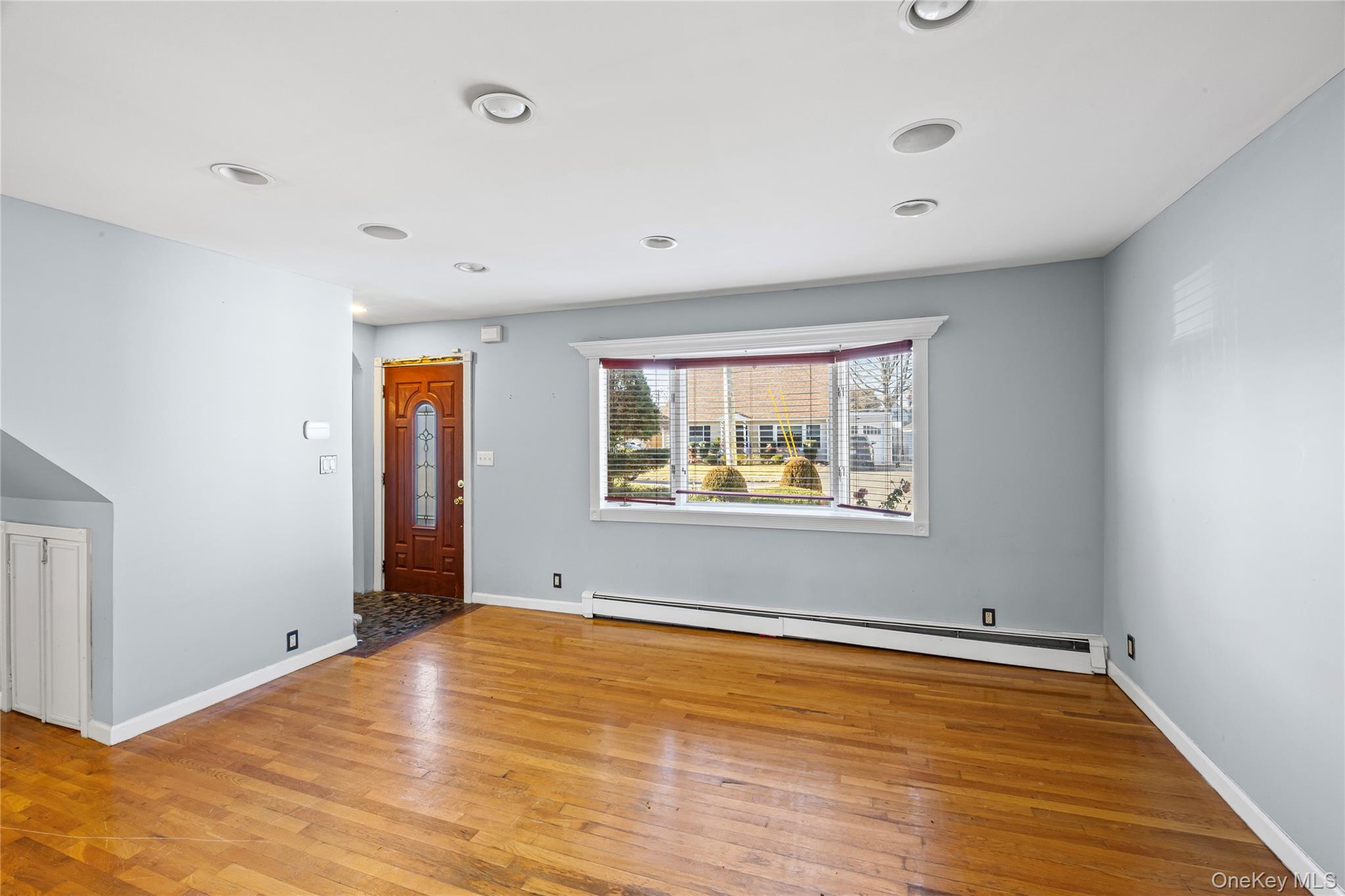 #4 photo, 2181 Hortense Avenue, Seaford , NY 11783