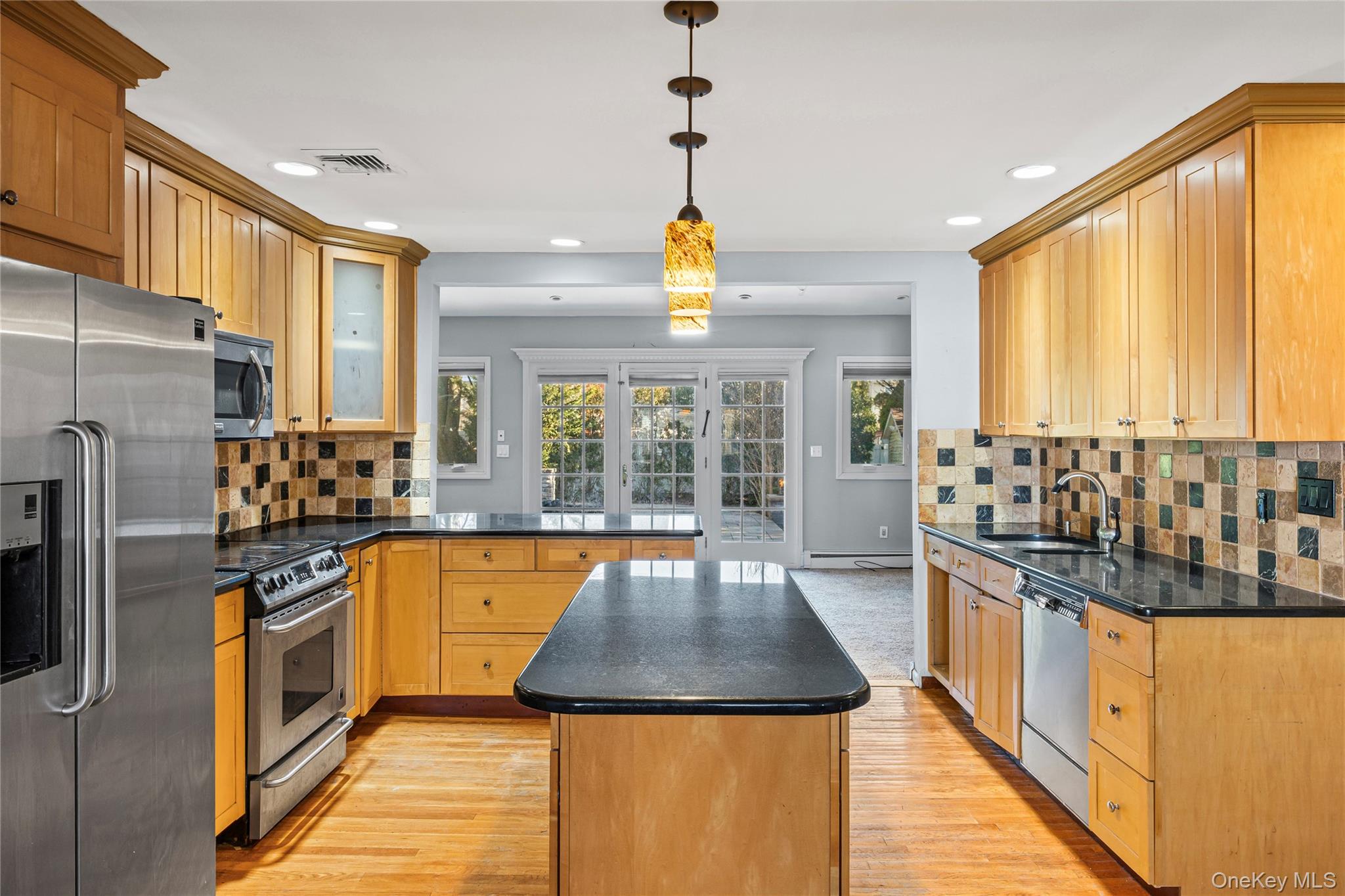 #5 photo, 2181 Hortense Avenue, Seaford , NY 11783