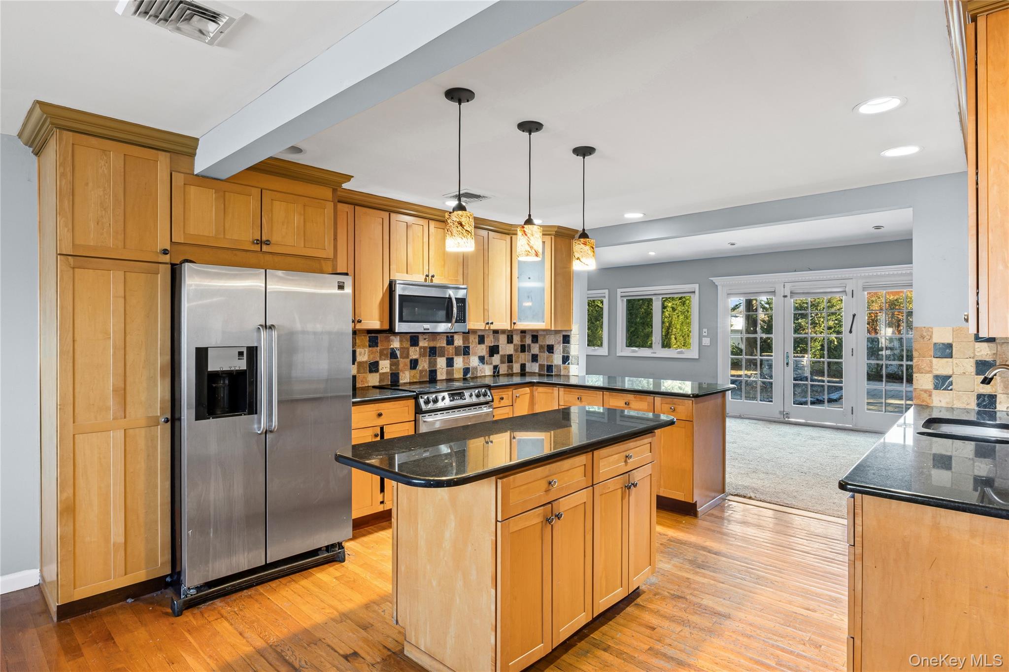 #6 photo, 2181 Hortense Avenue, Seaford , NY 11783