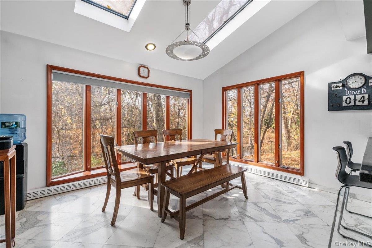 #12 photo, 22 Lake Road, Great Neck , NY 11020