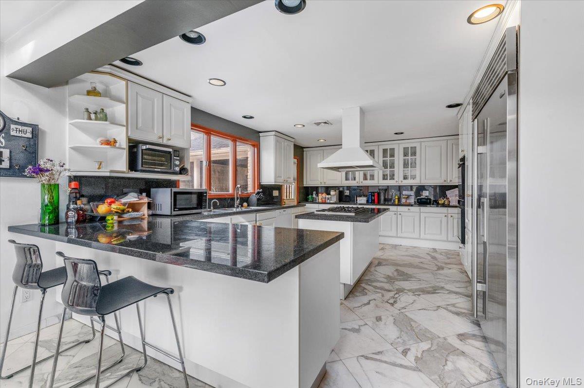 #14 photo, 22 Lake Road, Great Neck , NY 11020