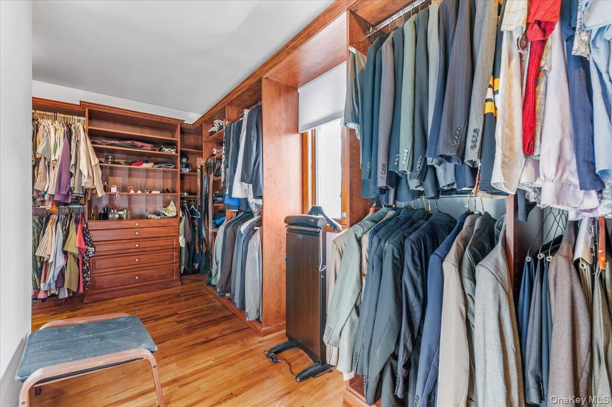 #19 photo, 22 Lake Road, Great Neck , NY 11020