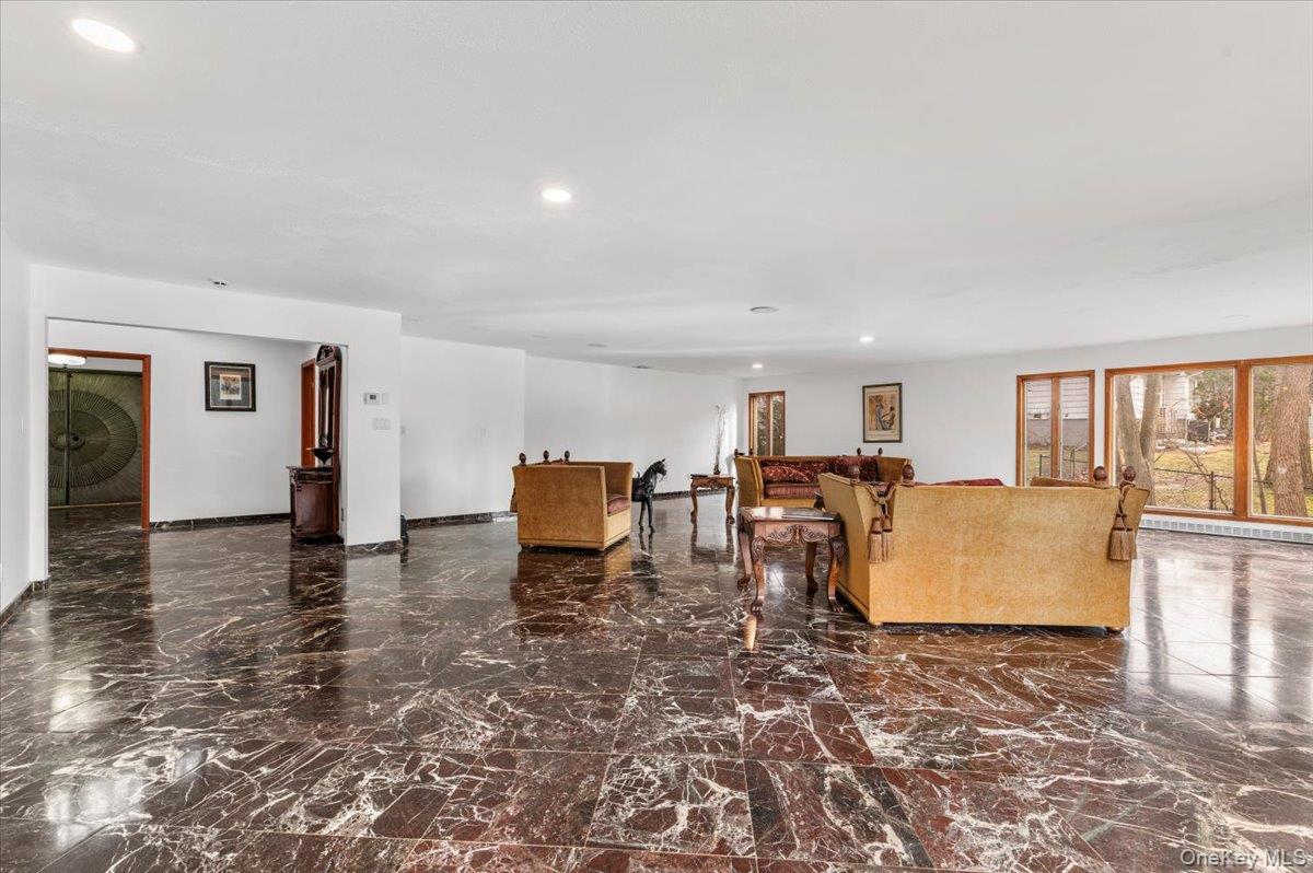 #7 photo, 22 Lake Road, Great Neck , NY 11020