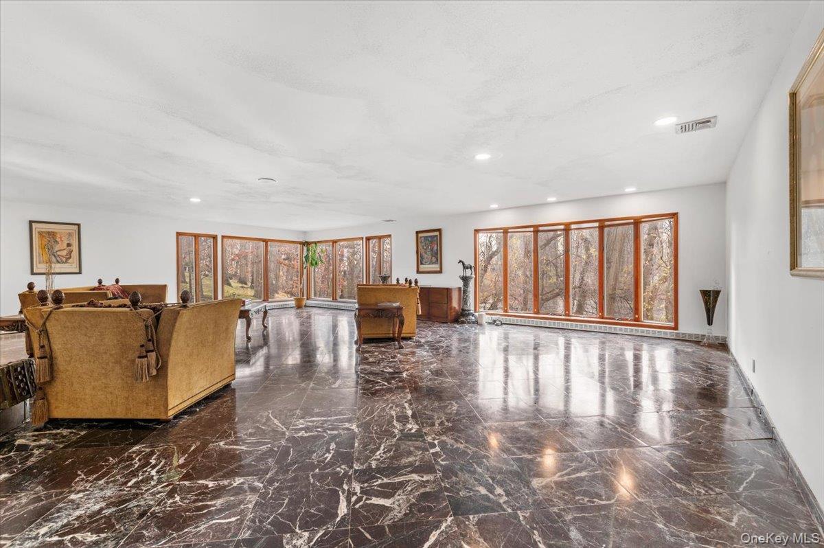 #9 photo, 22 Lake Road, Great Neck , NY 11020