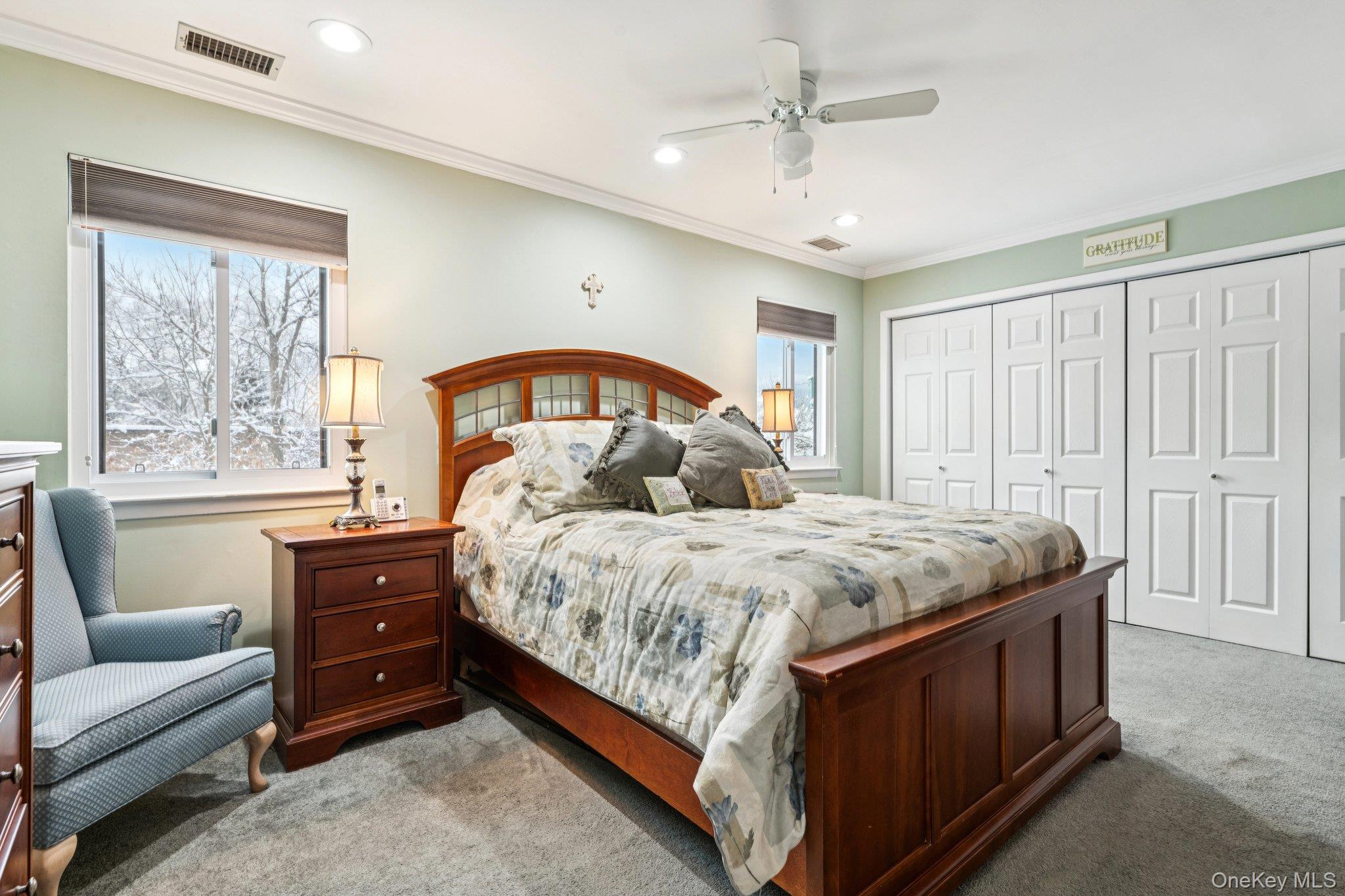 #15 photo, 2 W Pond Court, सफ़ोक काउंटी Smithtown , NY 11787