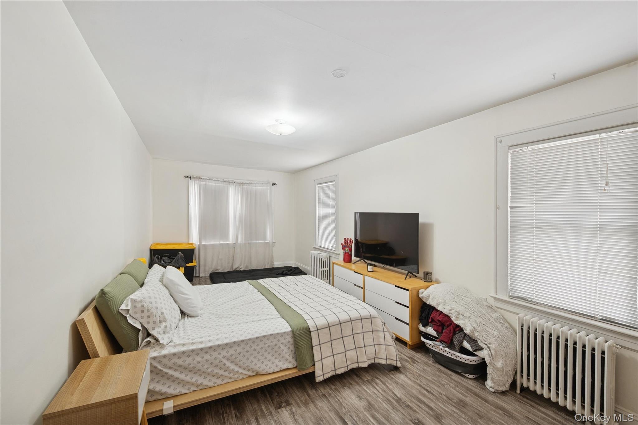 #12 photo, 1038 Traymore Boulevard, Island Park , NY 11558