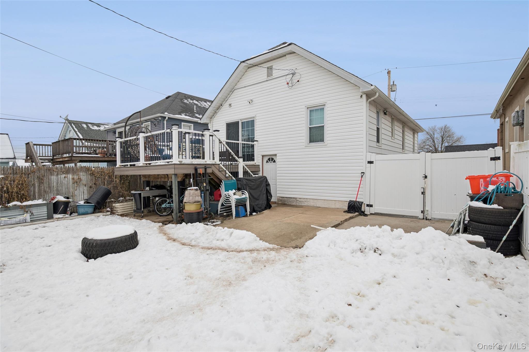 #19 photo, 1038 Traymore Boulevard, Island Park , NY 11558