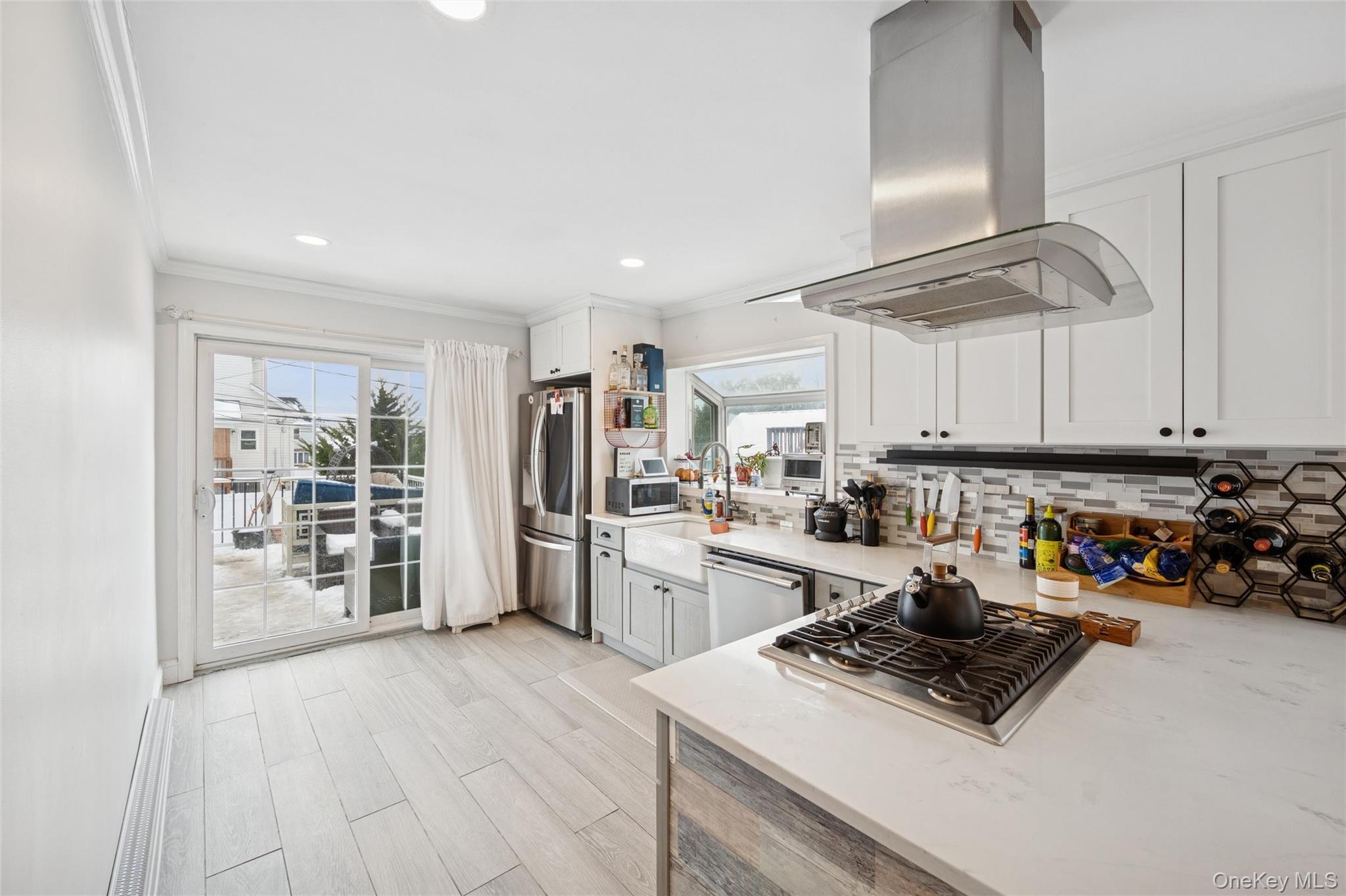 #9 photo, 1038 Traymore Boulevard, Island Park , NY 11558