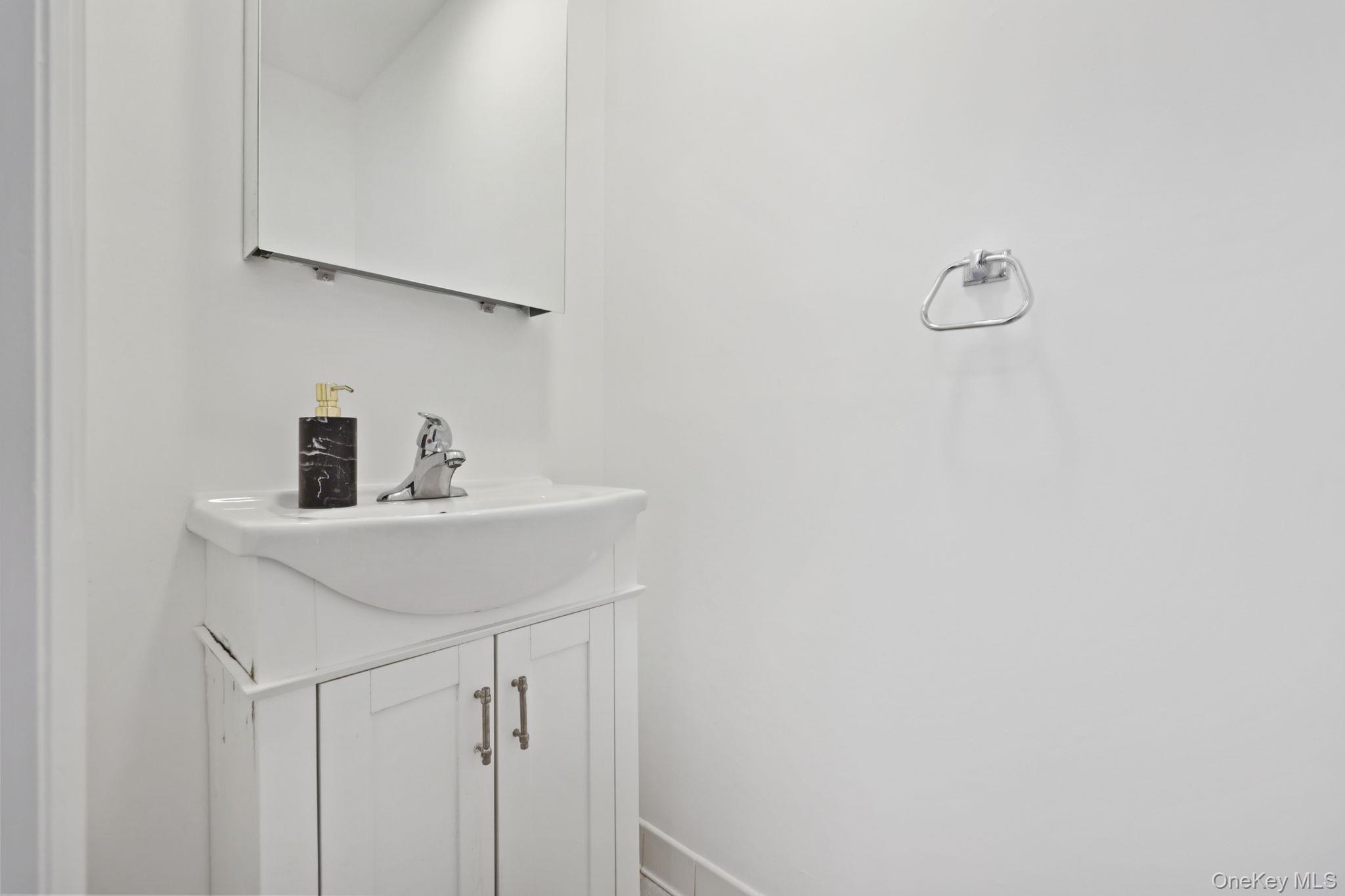 #10 photo, 14 Harold Avenue, Greenwich , CT 06830